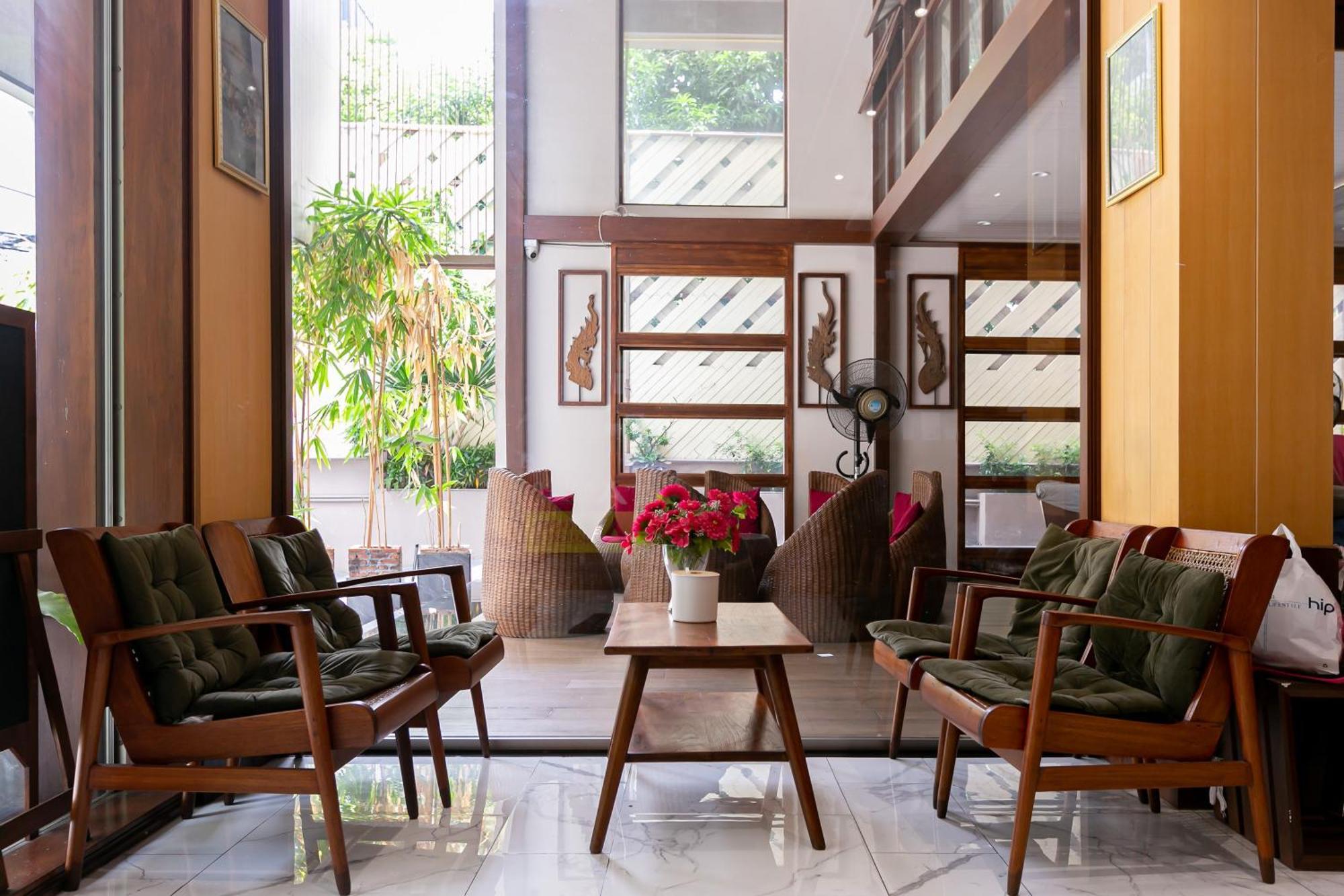 A Room Bangkok Sathorn Экстерьер фото