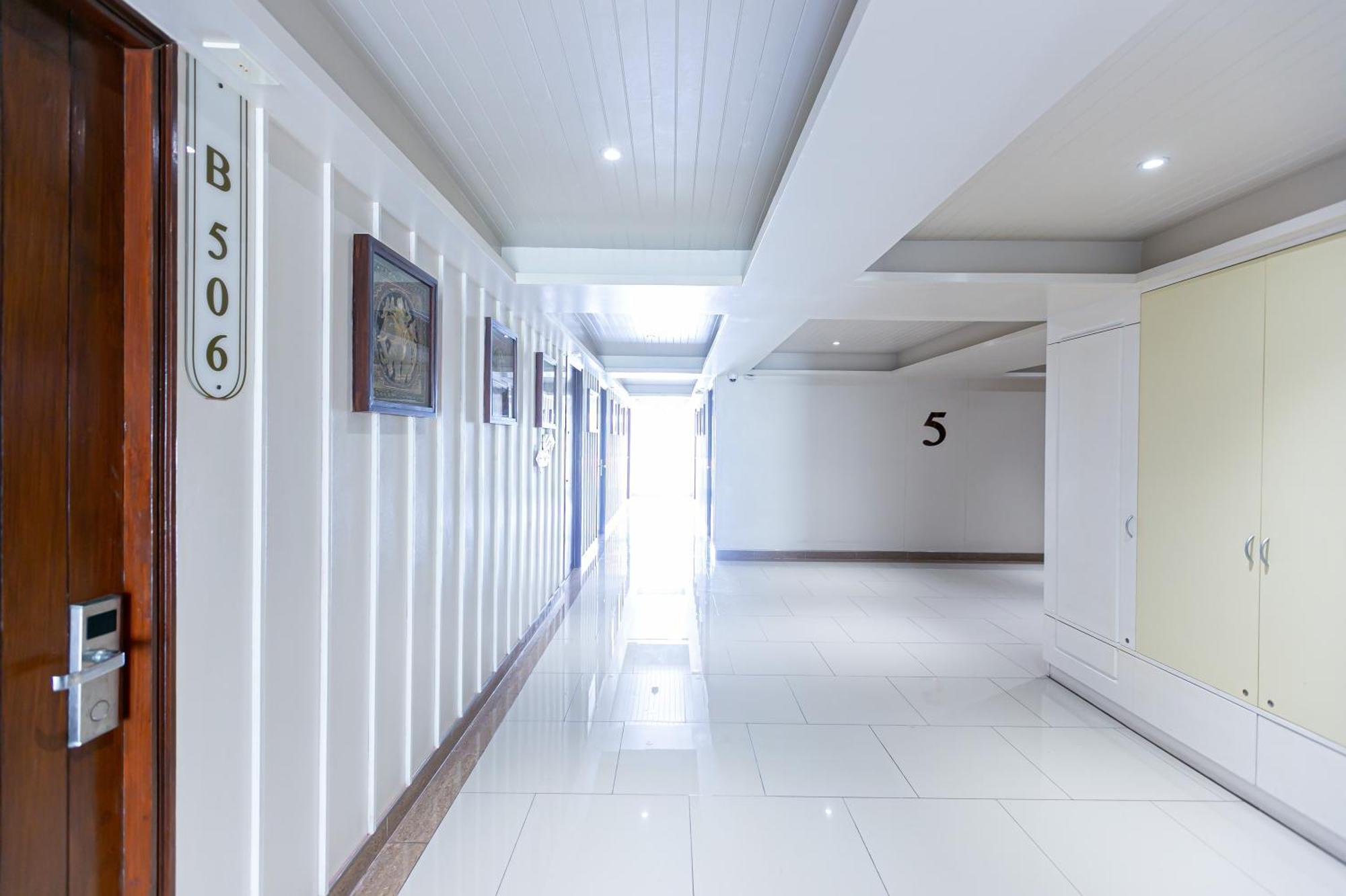 A Room Bangkok Sathorn Экстерьер фото