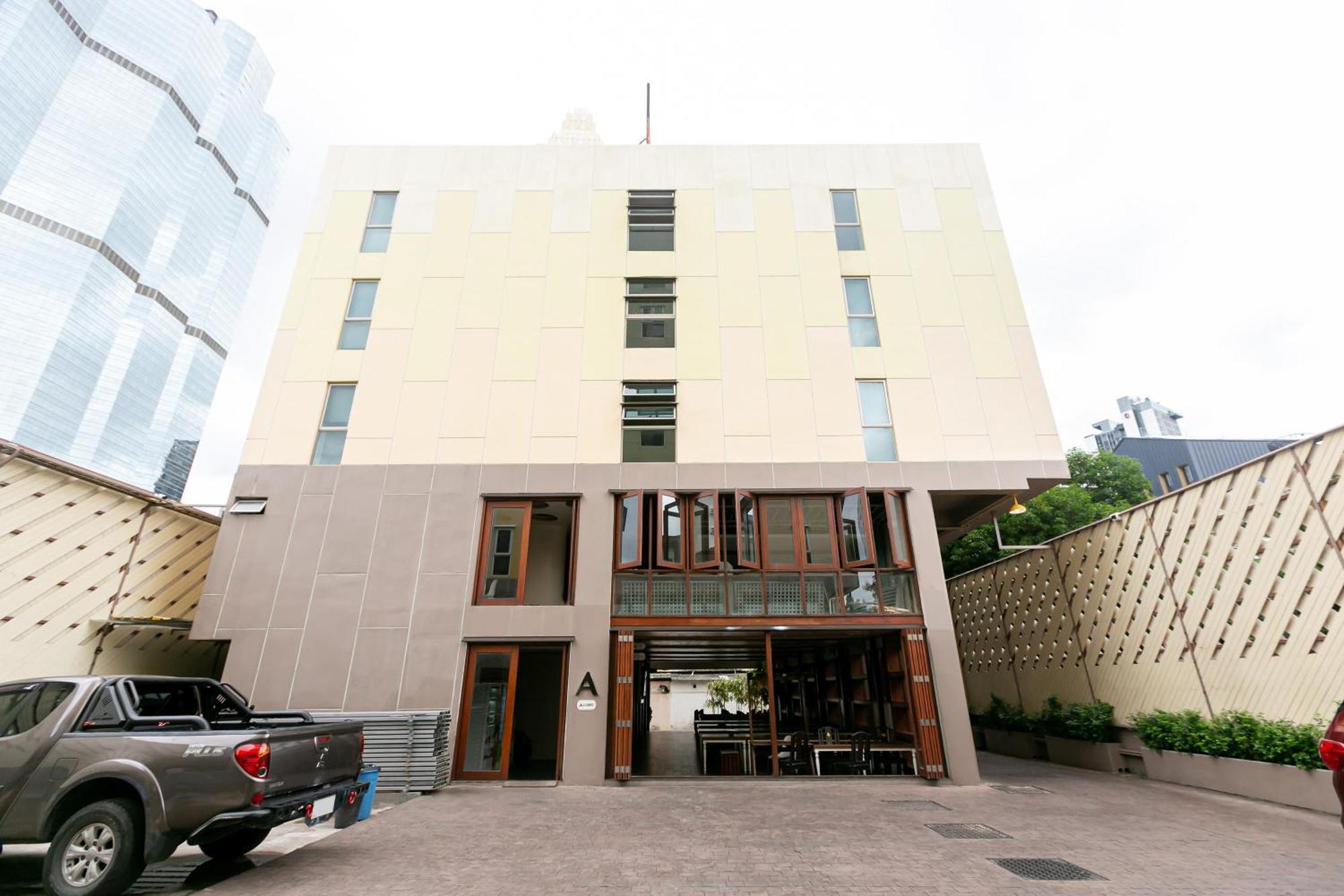 A Room Bangkok Sathorn Экстерьер фото
