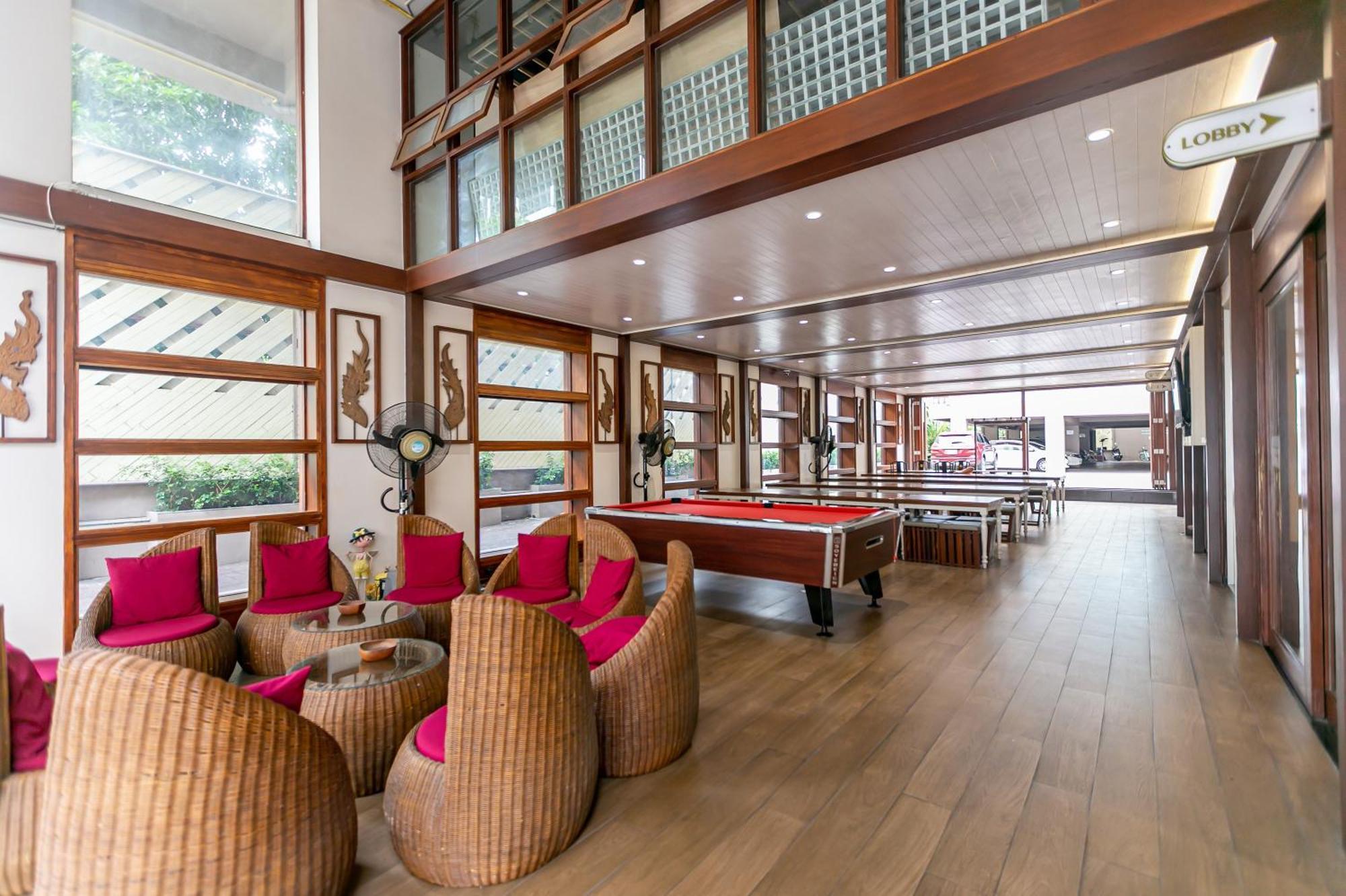 A Room Bangkok Sathorn Экстерьер фото