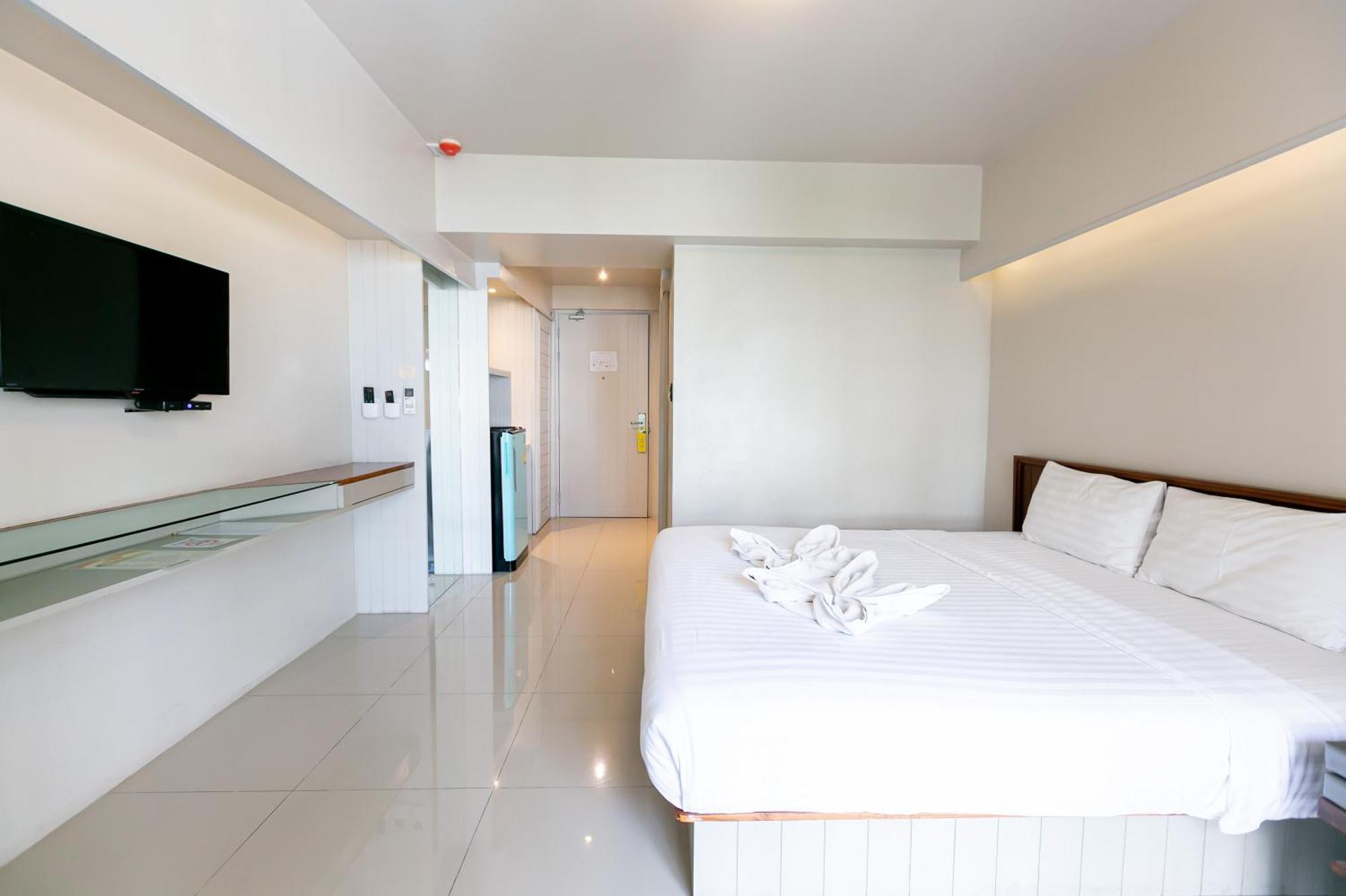 A Room Bangkok Sathorn Экстерьер фото