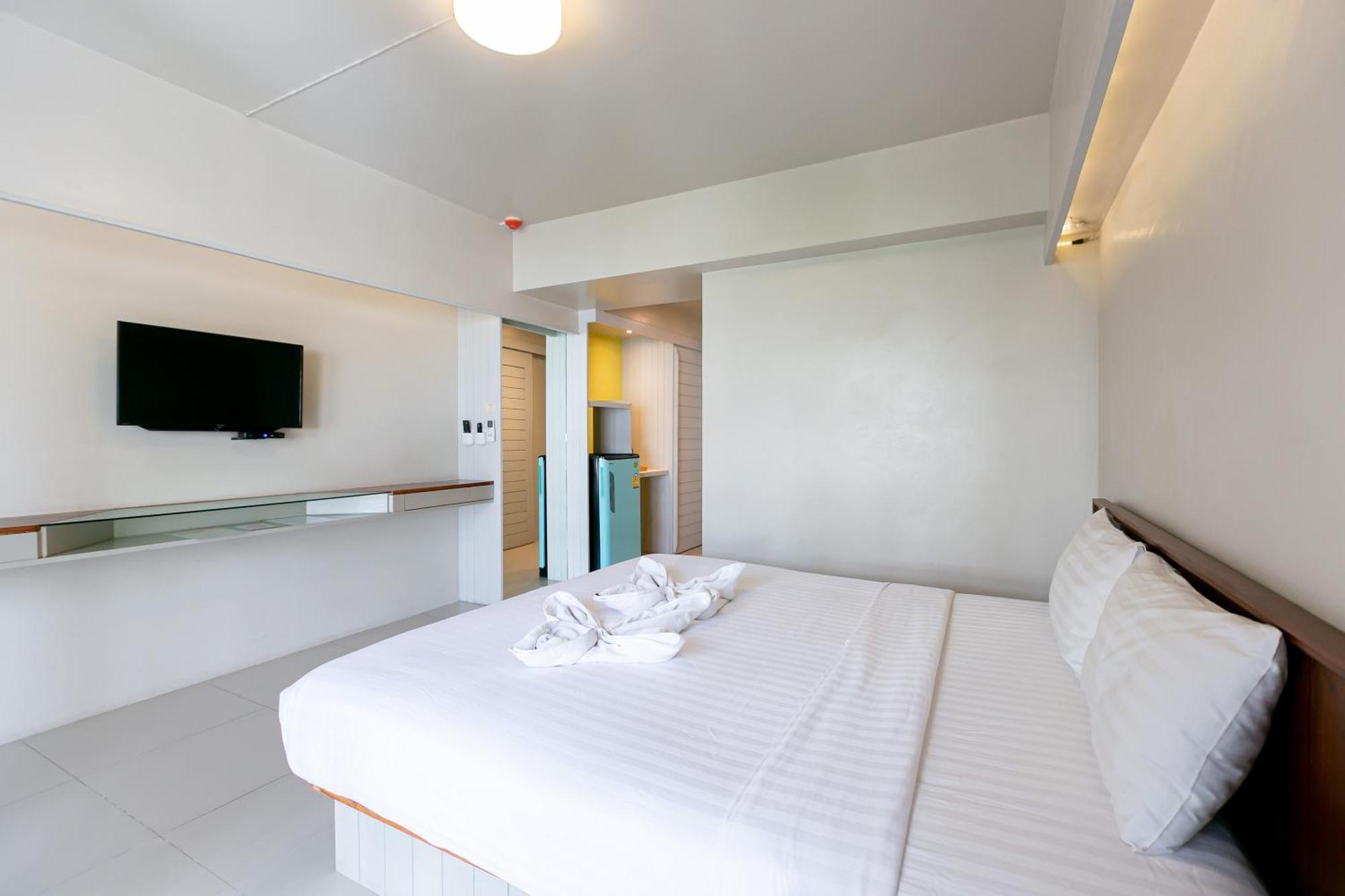 A Room Bangkok Sathorn Экстерьер фото
